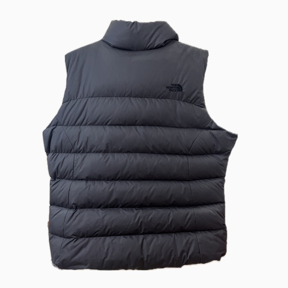 Black Womens North Face vintage puffer vest - Picture 2 of 5